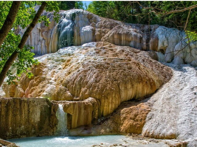 3 varme kilder i Toscana du ikke må gå glip af