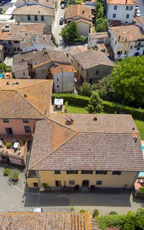 Palazzo a Greve: Udendørs