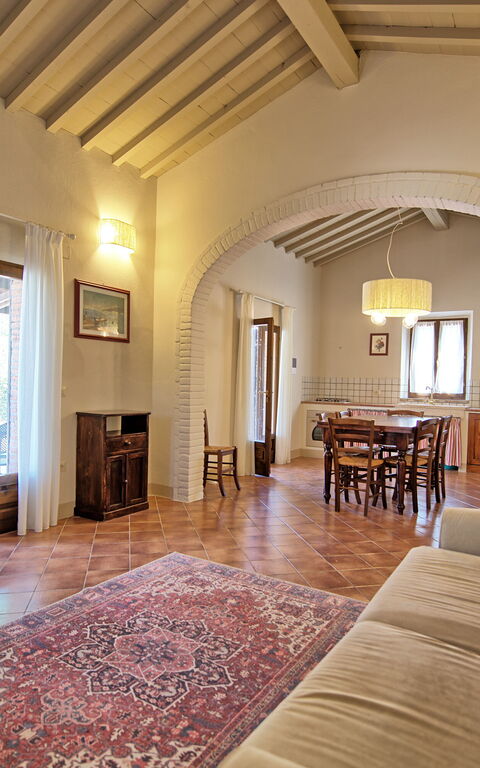 Cuccardino: Frokostlokale, Køkken, Stue