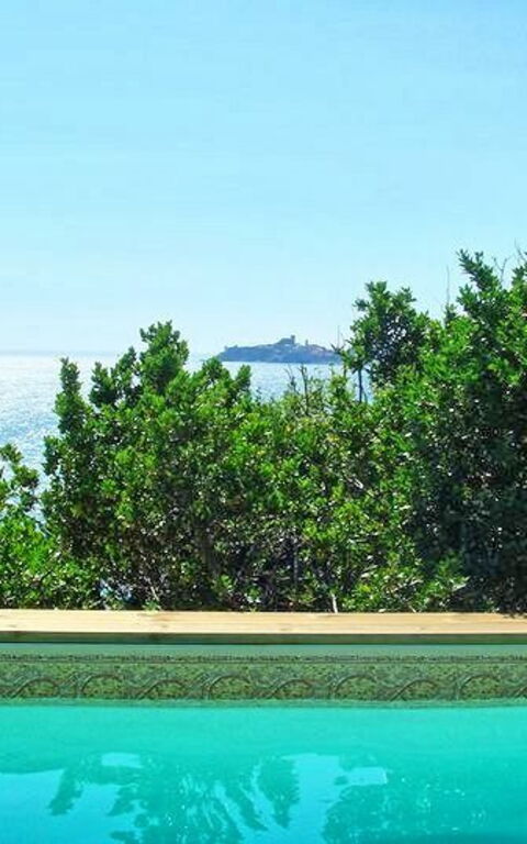 Presidio: Have, pool