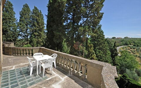 Feriebolig Montegufoni 29: Altan / terrasse / gårdhave