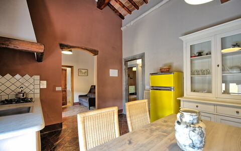 Feriebolig Montegufoni 19b: Frokostlokale, Køkken, Stue