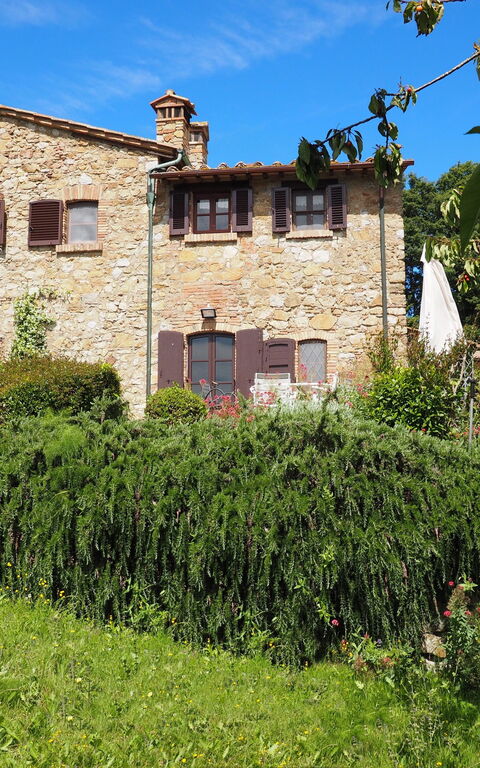 Cornocchio: Have, Udvendige