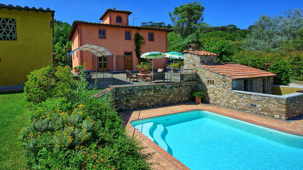 Casa Scopeti: Have, pool, Udvendige