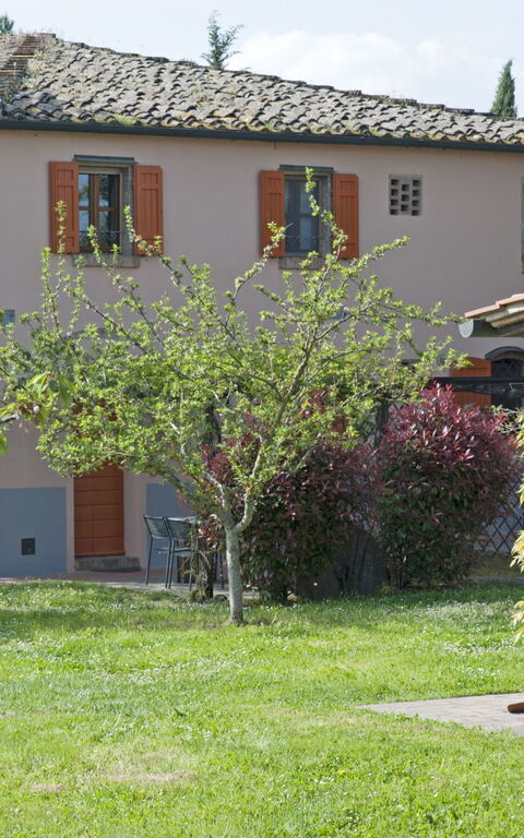 Montelopio: Have, Udvendige