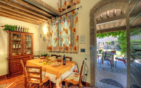 Feriebolig Montelopio 6: Frokostlokale, Køkken, Stue