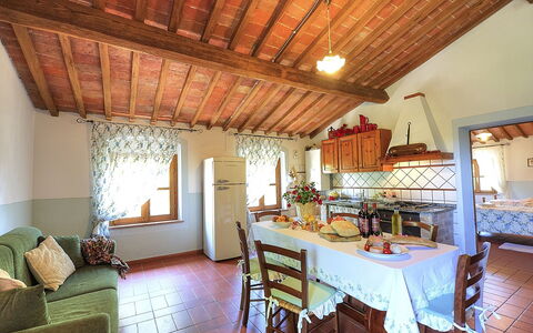 Feriebolig Montelopio 4: Frokostlokale, Køkken