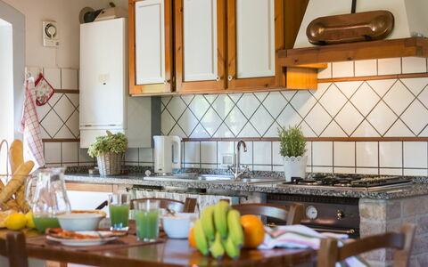 Feriebolig Montelopio 4: Frokostlokale, Køkken, Stue