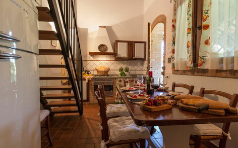 Feriebolig Montelopio 5: Frokostlokale, Køkken, Stue