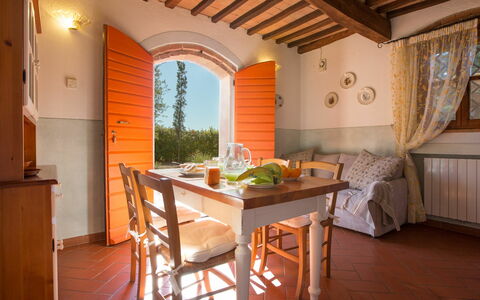 Feriebolig Montelopio 2: Frokostlokale, Køkken, Stue