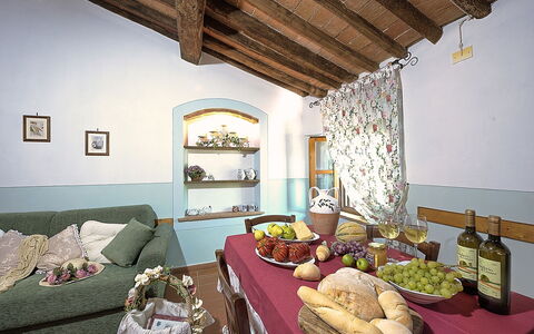 Feriebolig Montelopio 8: Frokostlokale, Køkken, Stue