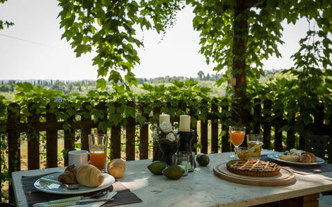 Feriebolig Montelopio 8: Have, Udendørs