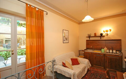 Feriebolig Santo Agostino Glicine: Frokostlokale, Køkken, Stue