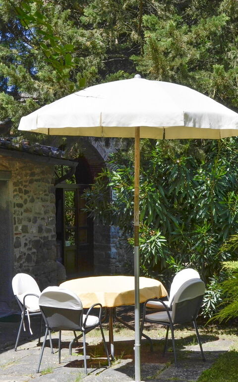 San Pietro: Have, Udendørs