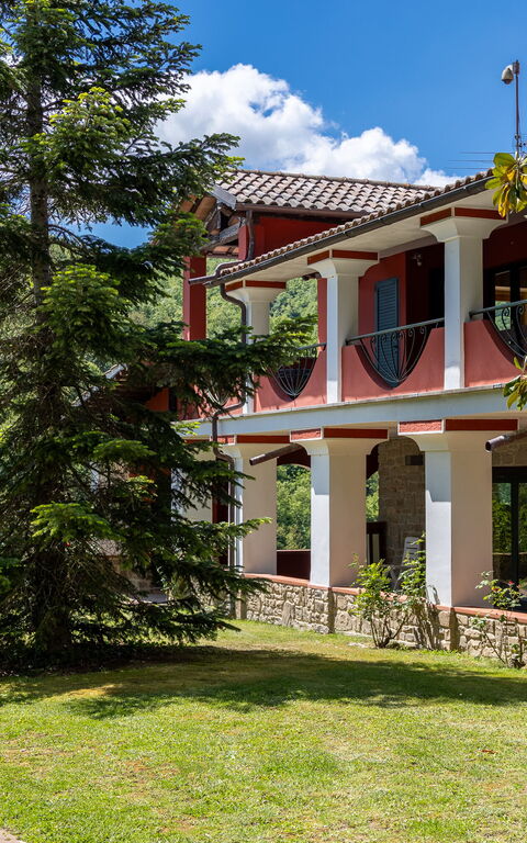 Villa Contessa: Have, Udendørs, Udvendige
