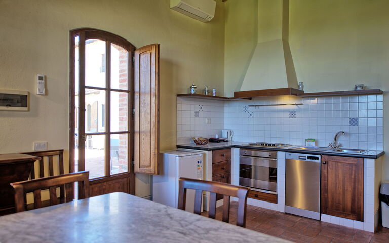 Feriebolig Fornacino 1: Frokostlokale, Køkken