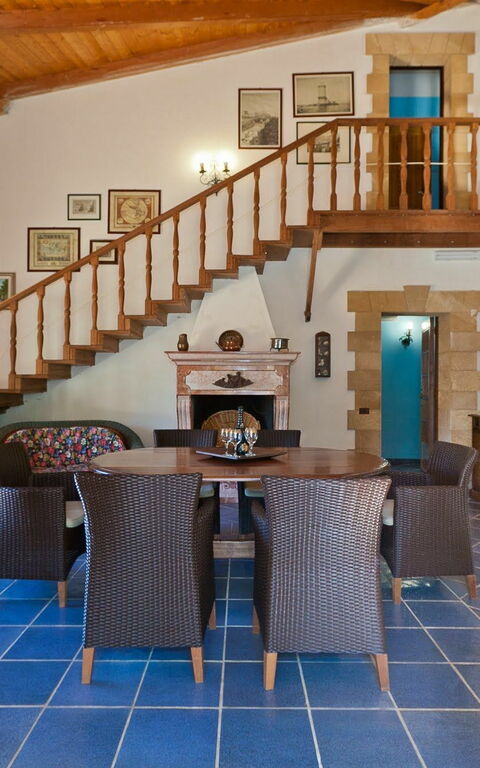 Villa Erice: Frokostlokale, Stue