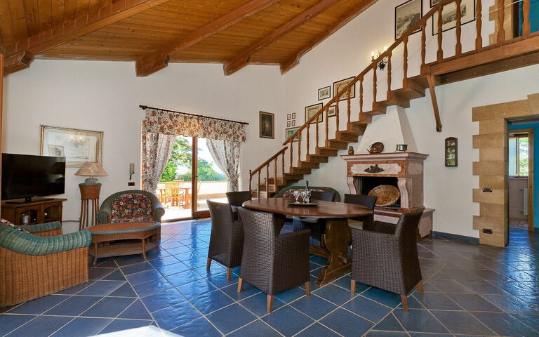 Villa Erice: Frokostlokale, Stue