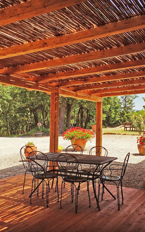 San Donato: Altan / terrasse / gårdhave