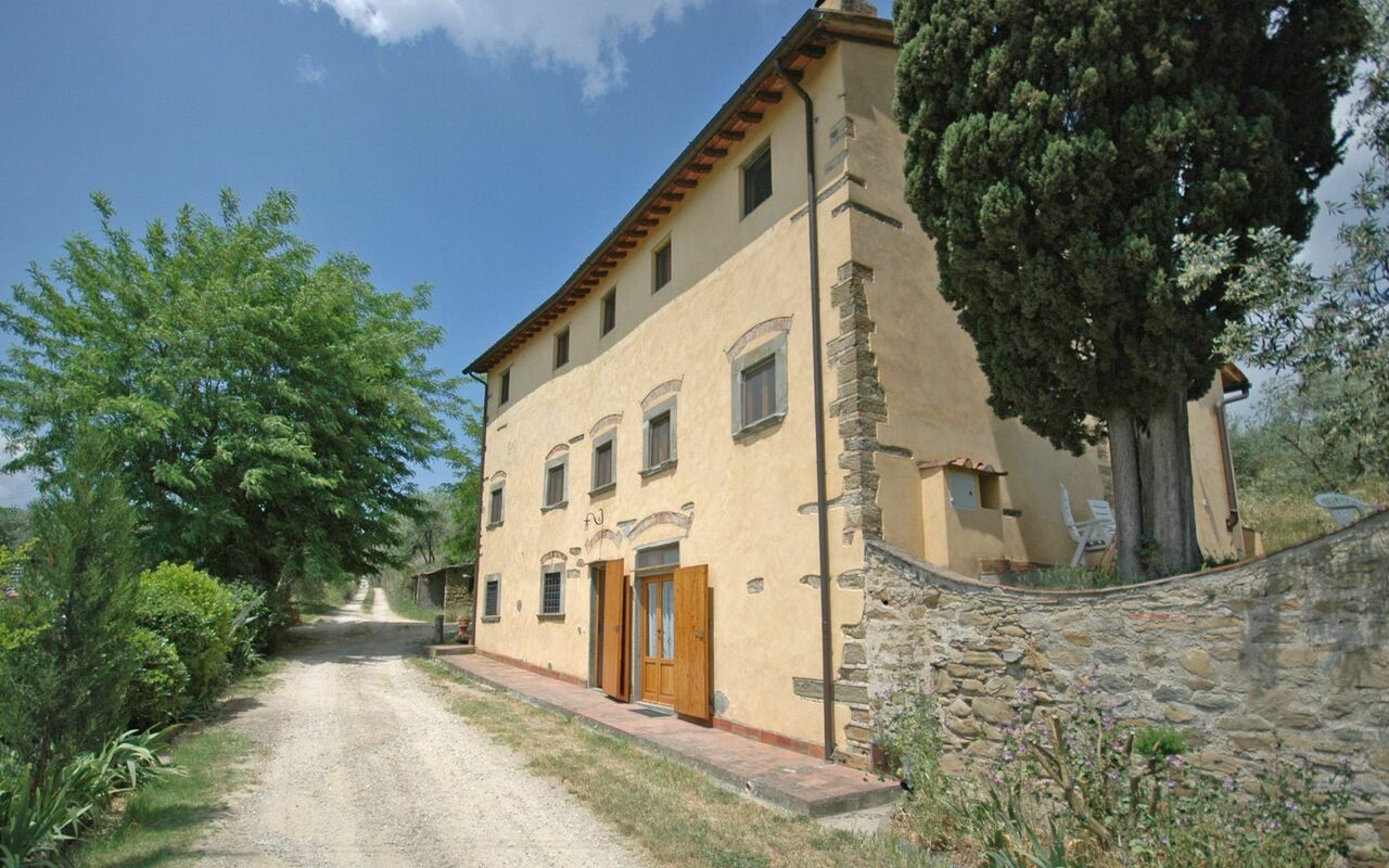 Le Vasche: Have, Udendørs, Udvendige