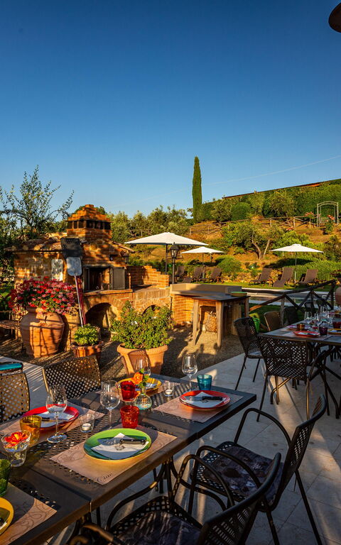 Villa Amadeo: Altan / terrasse / gårdhave, Udendørs, Udvendige, Visninger