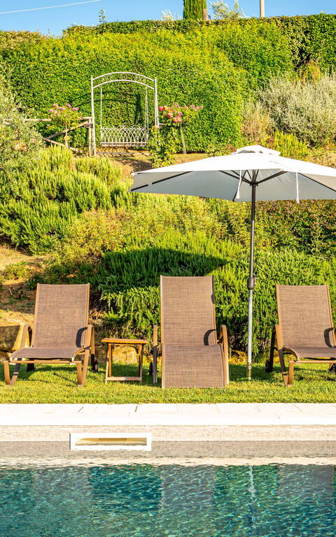 Villa Amadeo: Have, pool, Udendørs, Udvendige