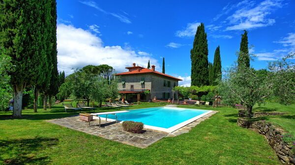 Villa Lo Scoiattolo: Have, pool, Udendørs