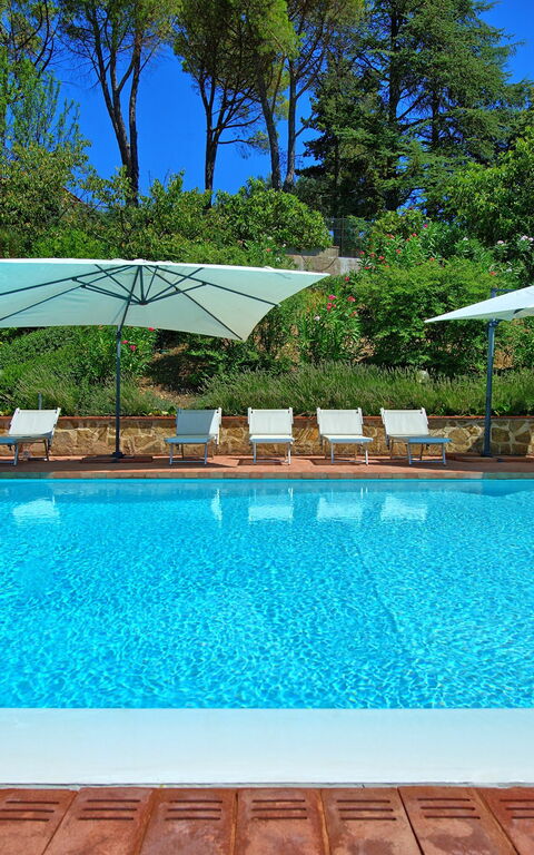 Casa Lucia: Have, pool, Udendørs