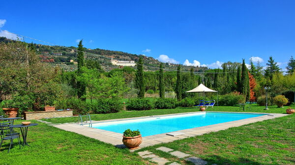 Villa Elisa: Have, pool