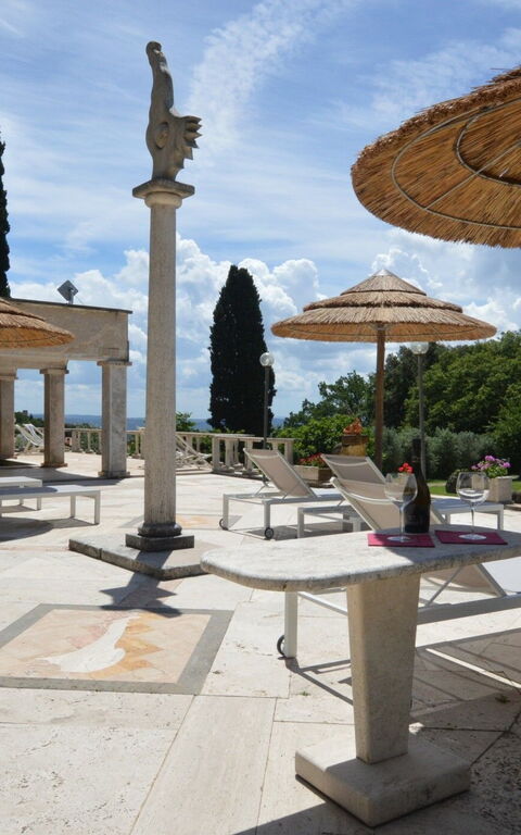 Le Querciolaie: Udendørs