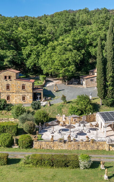Le Querciolaie with Geothermal Pool: Visninger