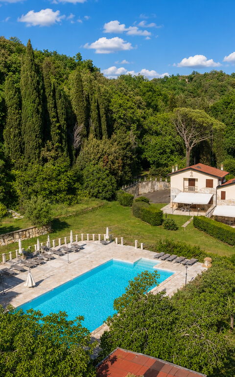 Le Querciolaie with Geothermal Pool: pool, Udendørs, Udvendige