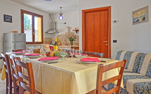 Feriebolig Dependance 1: Frokostlokale, Køkken, Stue