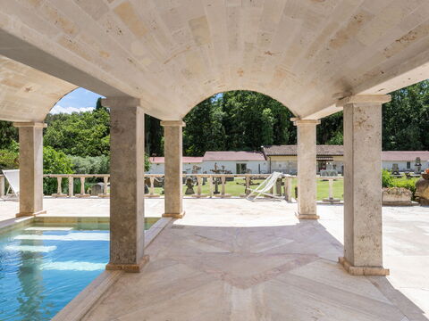 Le Querciolaie with Geothermal Pool