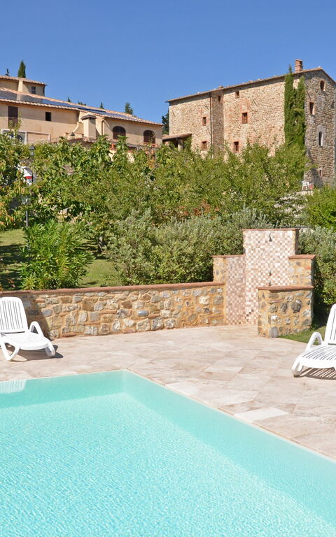 Dante: Have, pool, Udvendige