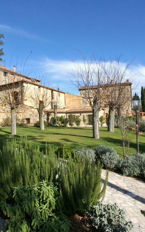 Dante: Have, Udvendige