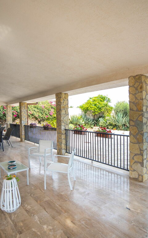 Villa Contrada: Altan / terrasse / gårdhave