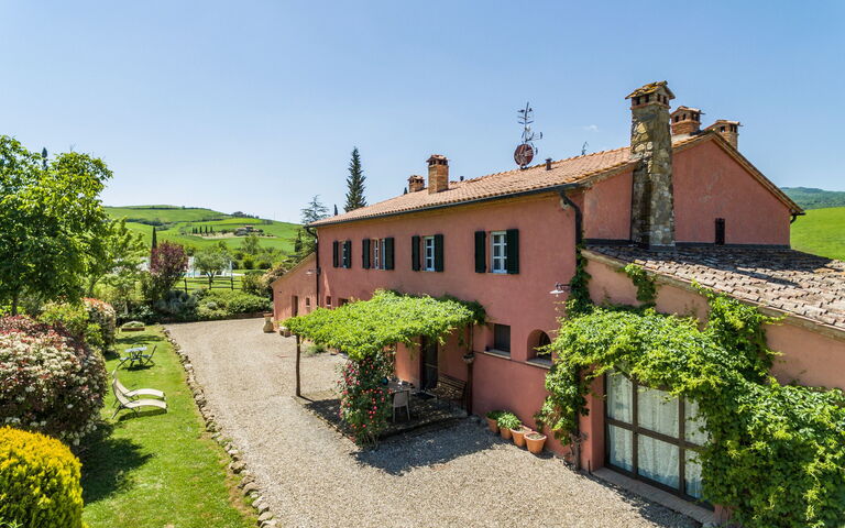 Villa Castiglione: Udendørs, Udvendige