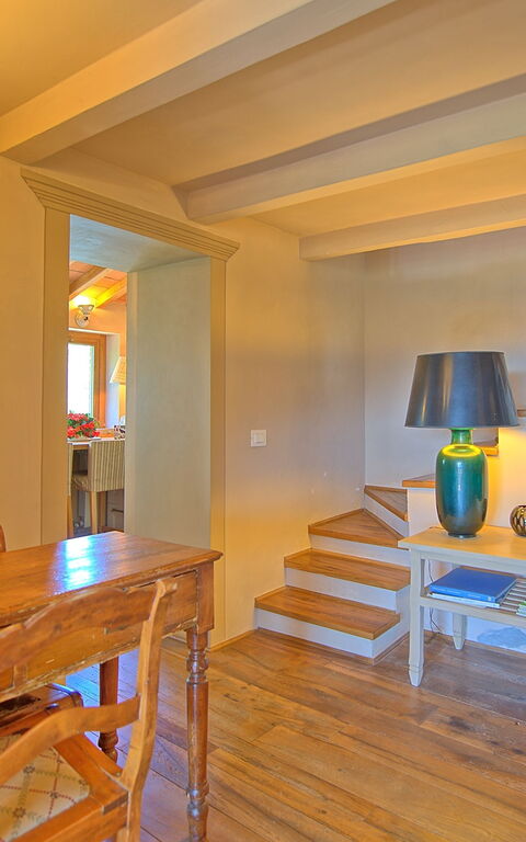 Gellino: Frokostlokale, Køkken, Stue