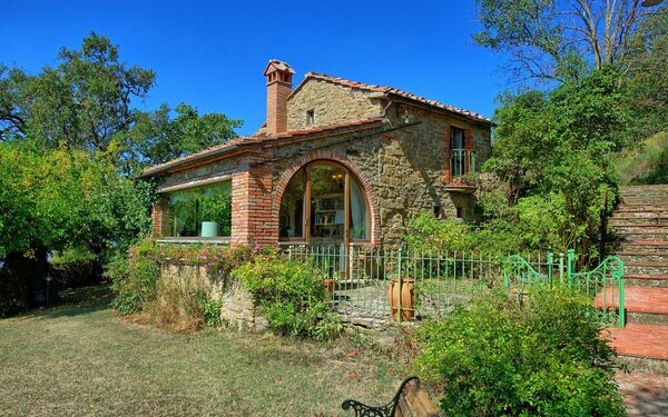 Gellino: Have, Udvendige