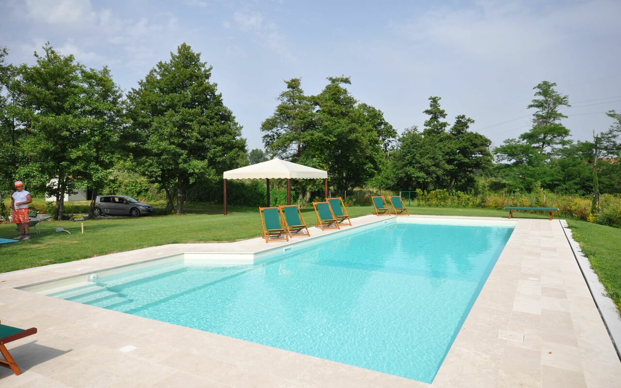 Villa Marginone: Have, pool, Udendørs, Udvendige