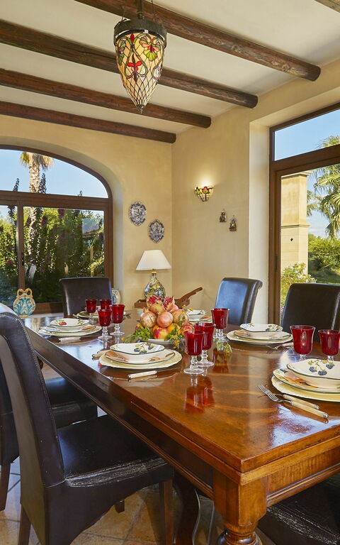 Villa Oasi: Frokostlokale, Stue