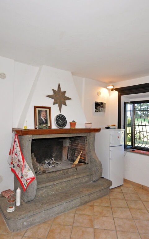 Ginestrella: Frokostlokale, Køkken, Stue