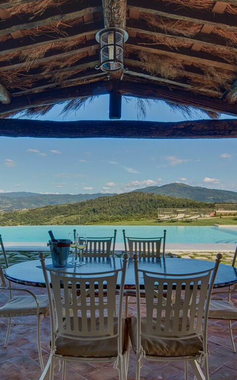 Villa Agazzi: Altan / terrasse / gårdhave, pool