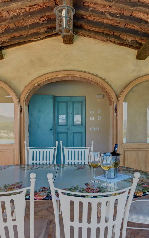 Villa Agazzi: Altan / terrasse / gårdhave