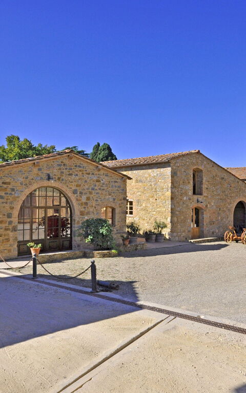 Arturo: Have, Udendørs, Udvendige