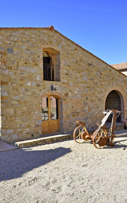 Arturo: Have, Udendørs, Udvendige