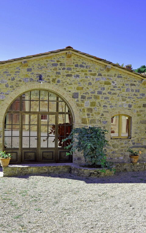 Arturo: Have, Udendørs, Udvendige