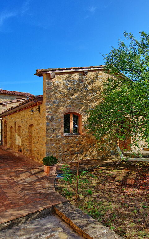 Arturo: Have, Udendørs, Udvendige