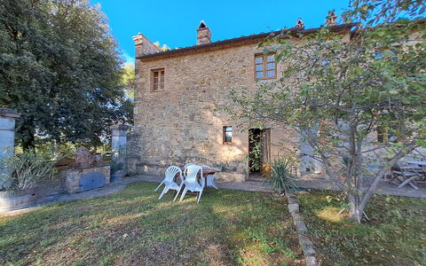 Feriebolig Arturo 1 - Macina: Altan / terrasse / gårdhave, Have